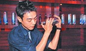调酒师官方爆料视频  第2张